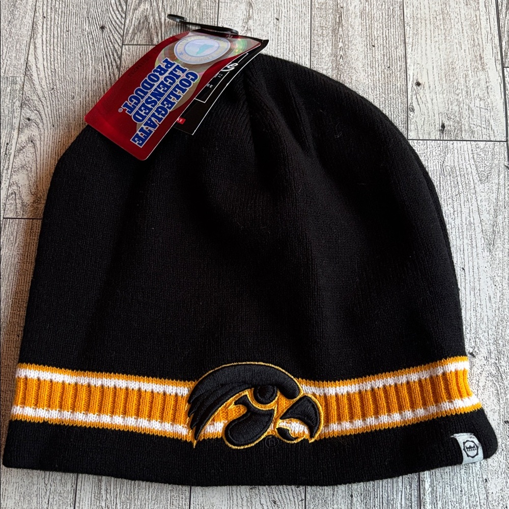 Iowa Hawkeyes Beanie Winter Hat cableknit NWT
